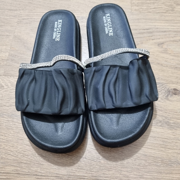 [BUNDLE!] Three Sandals, One Price  Women's Casual Blue, Black and Pink Size 7 - Picture 9 of 16